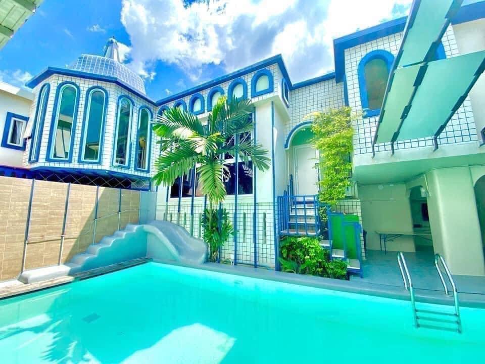 Cozy Villa